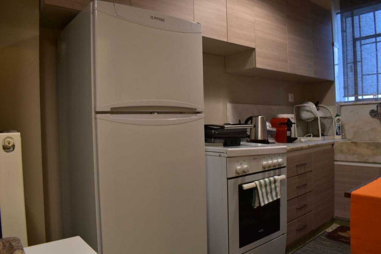 Chic Central Apartment In Evangelismos Metro Station Athen Exterior foto