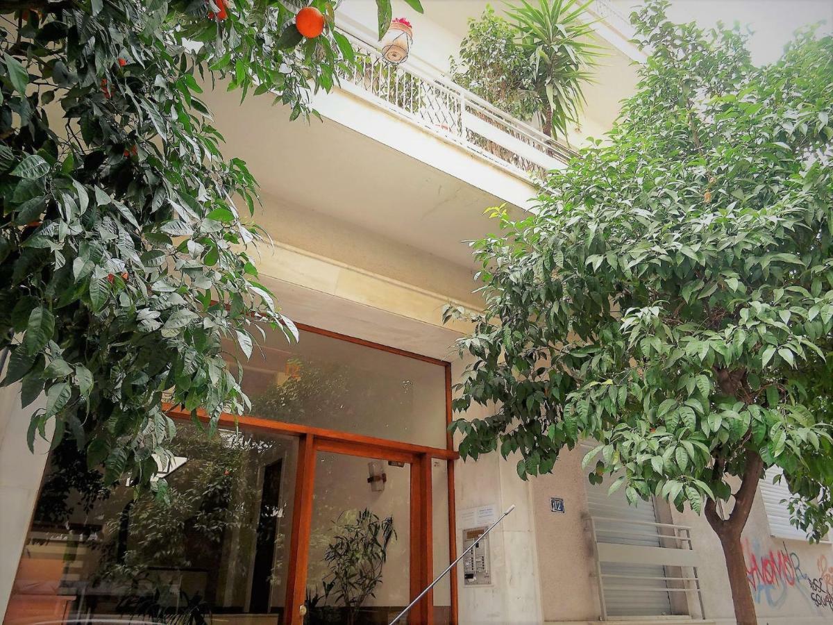 Chic Central Apartment In Evangelismos Metro Station Athen Exterior foto